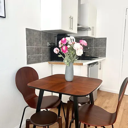 Mondetour Centre - Urban Flat Aparthotel Paris